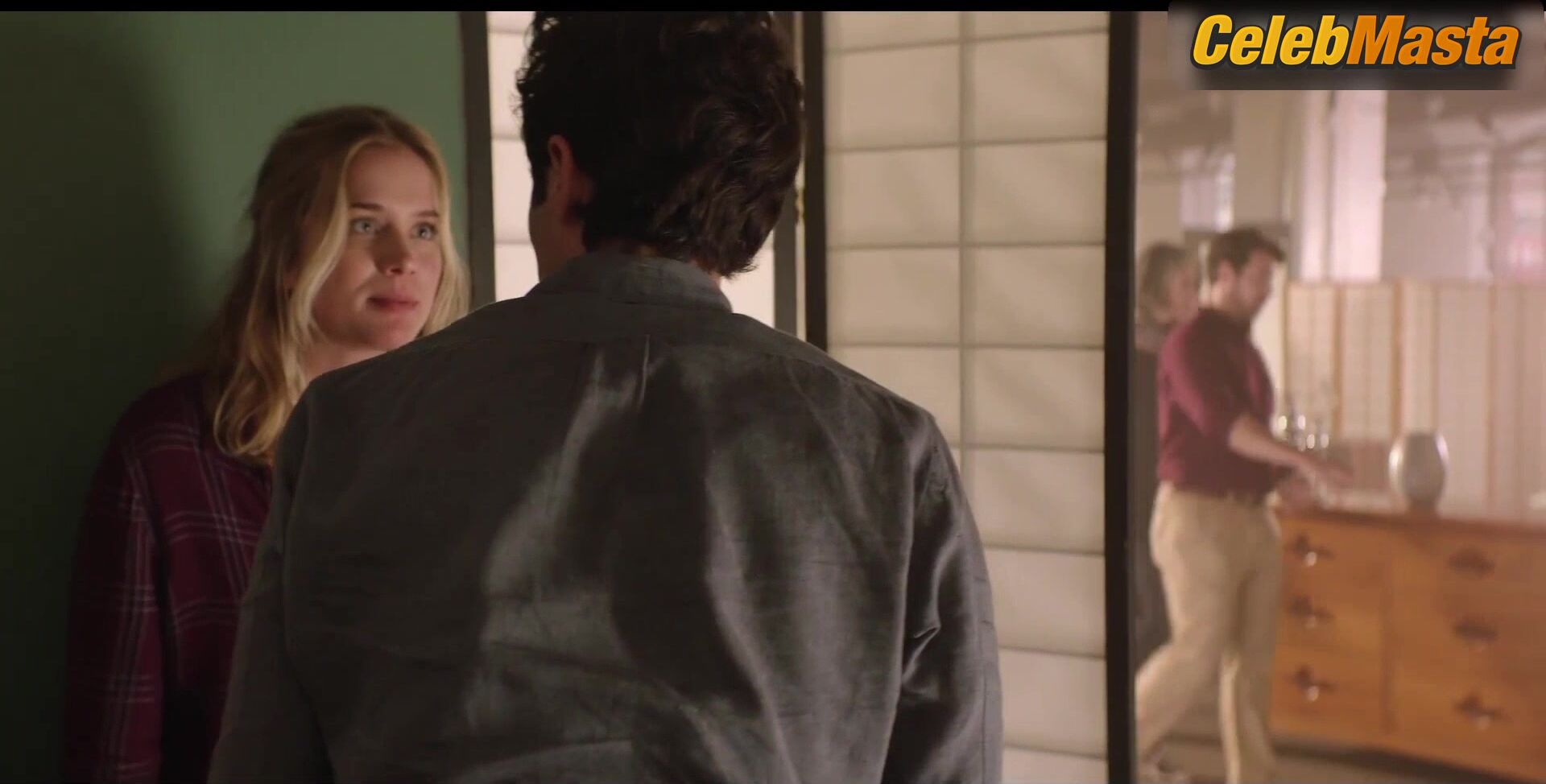 Elizabeth Lail Sexy Bush Scene From - Photo 5 of 5