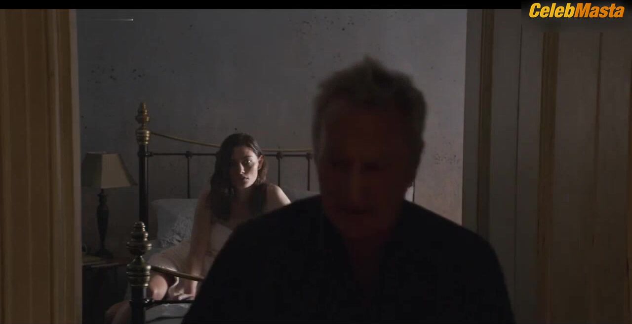 Phoebe Tonkin Booty, Boobs Scene In Bloom - Photo 1 of 5 photo 2
