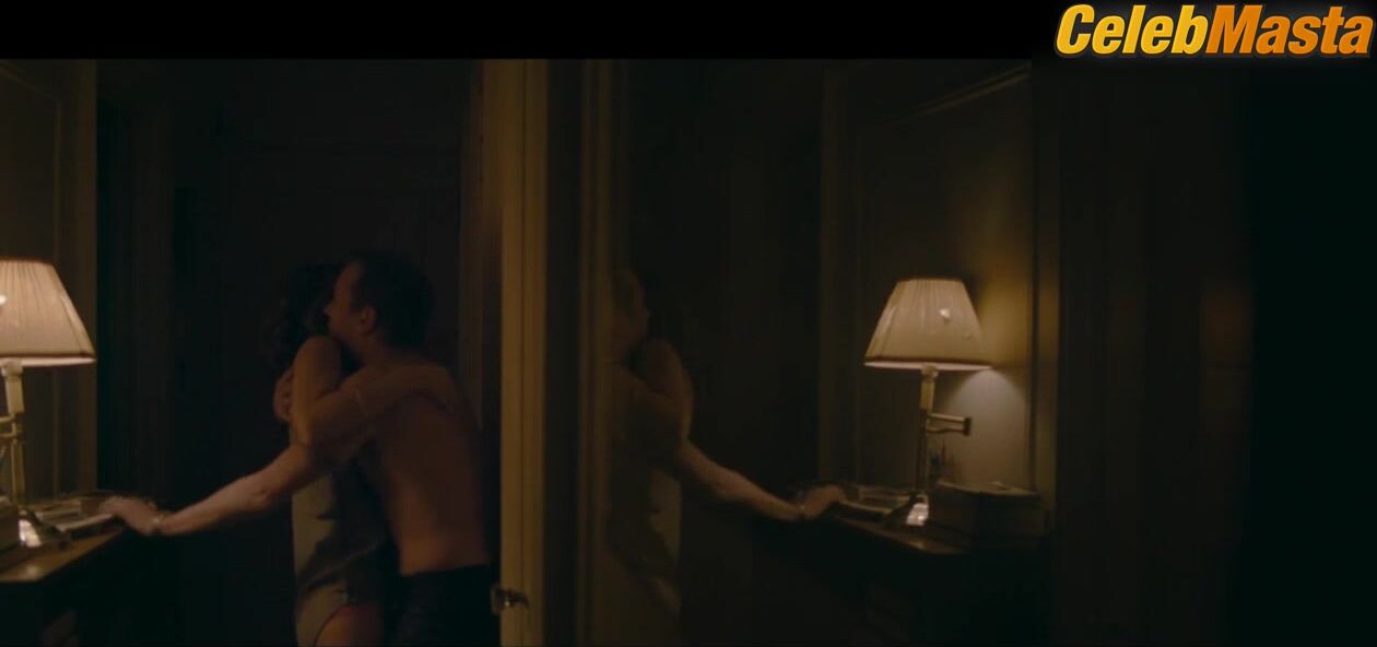 Michelle Pfeiffer Underwear Scene From Where Is Kyra? - Photo 2 of 5 photo 4