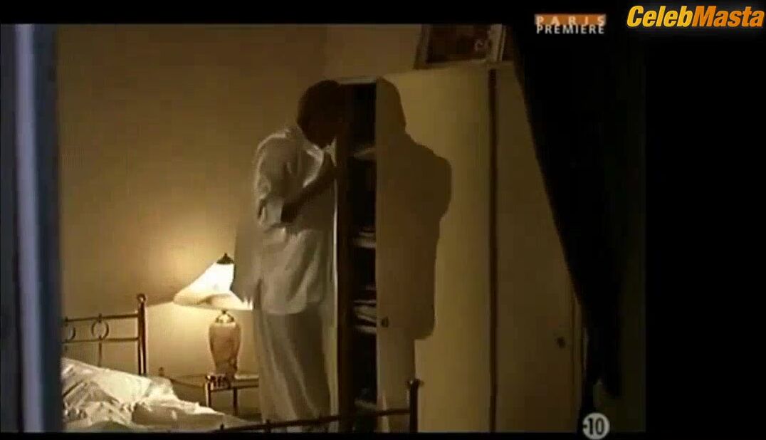 Alexandra Vandernoot ’s Sexy Scene In Vertiges - Photo 1 of 5