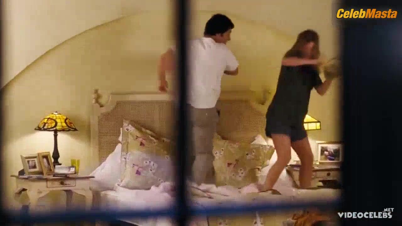 Michelle Pfeiffer Sex Scene From I Could Never Be Your Woman - Photo 1 of 5 photo 5