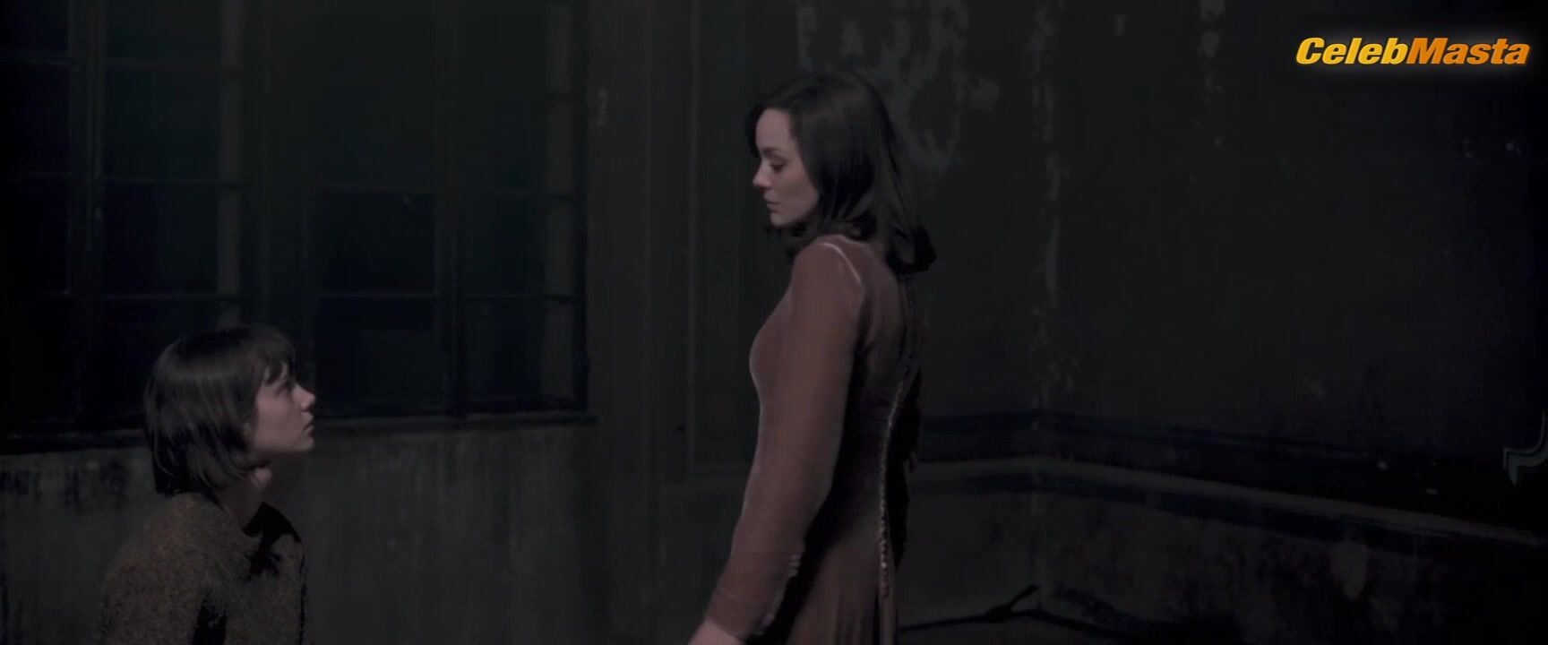 Clara Pacini And Marion Cotillard’s Lesbian Scene - Photo 1 of 5 photo 4