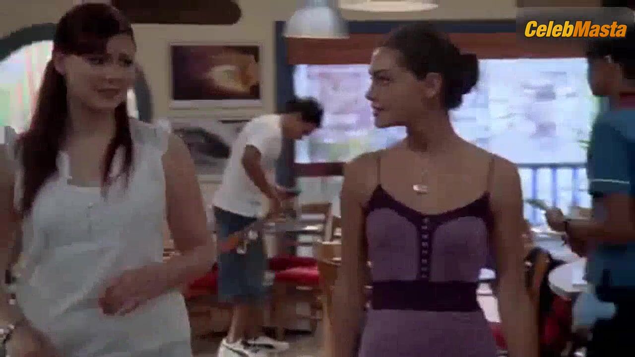 Phoebe Tonkin Shows Hot Scene In H2o Just Add Water - Photo 1 of 5 photo 5