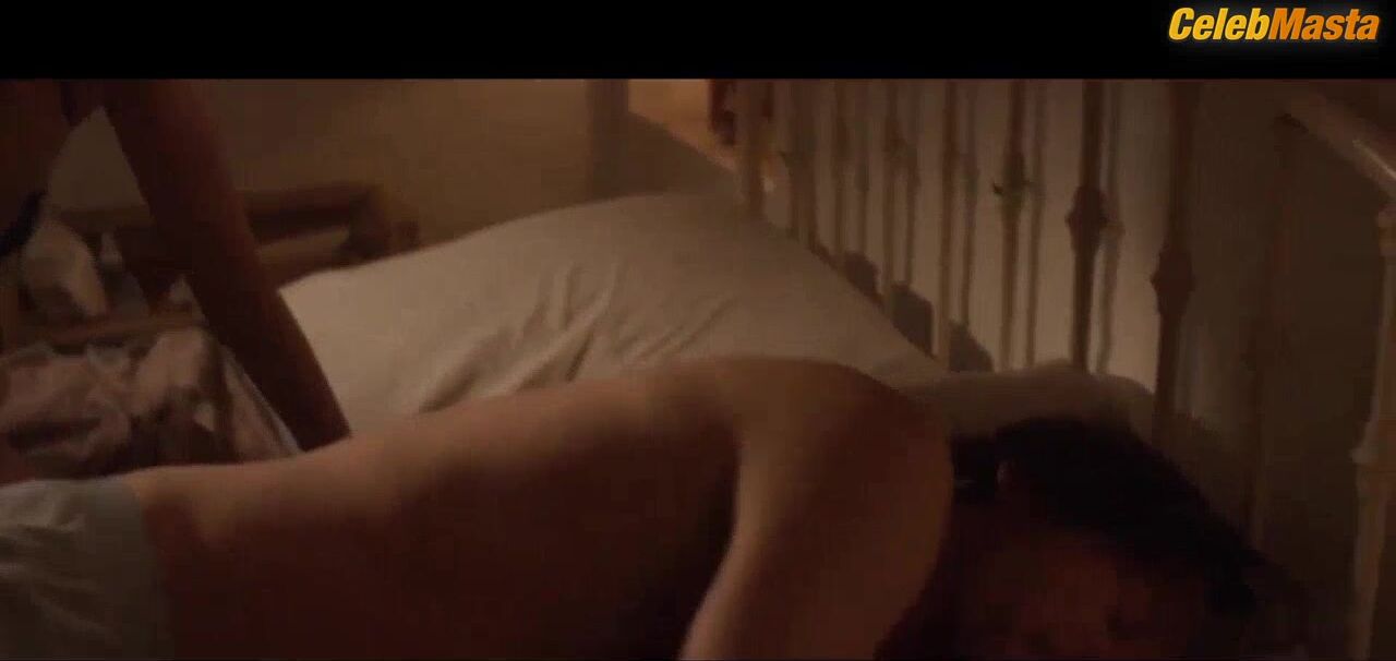 Marion Cotillard Flaunts Butt, Boobs Scene In Ismael’s - Photo 2 of 5 photo 1