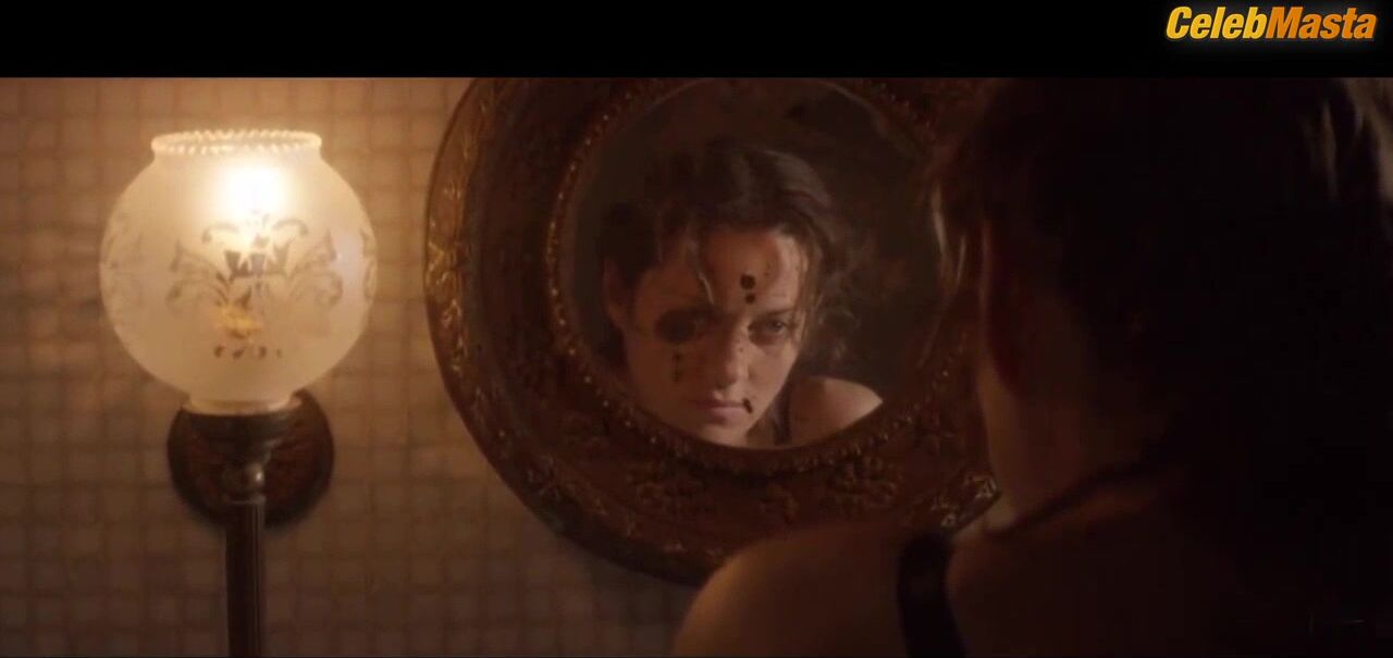 Marion Cotillard Flaunts Butt, Boobs Scene In Ismael’s - Photo 2 of 5