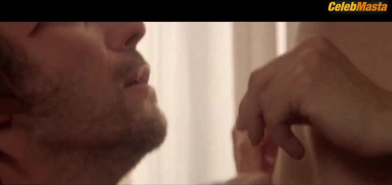 Marion Cotillard Flaunts Butt, Boobs Scene In Ismael’s - Photo 2 of 5 photo 5