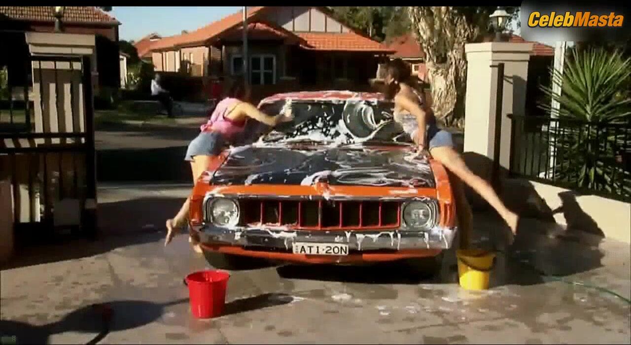 Phoebe Tonkin Swimsuit Scene From Packed To The Rafters - Photo 1 of 5 photo 4