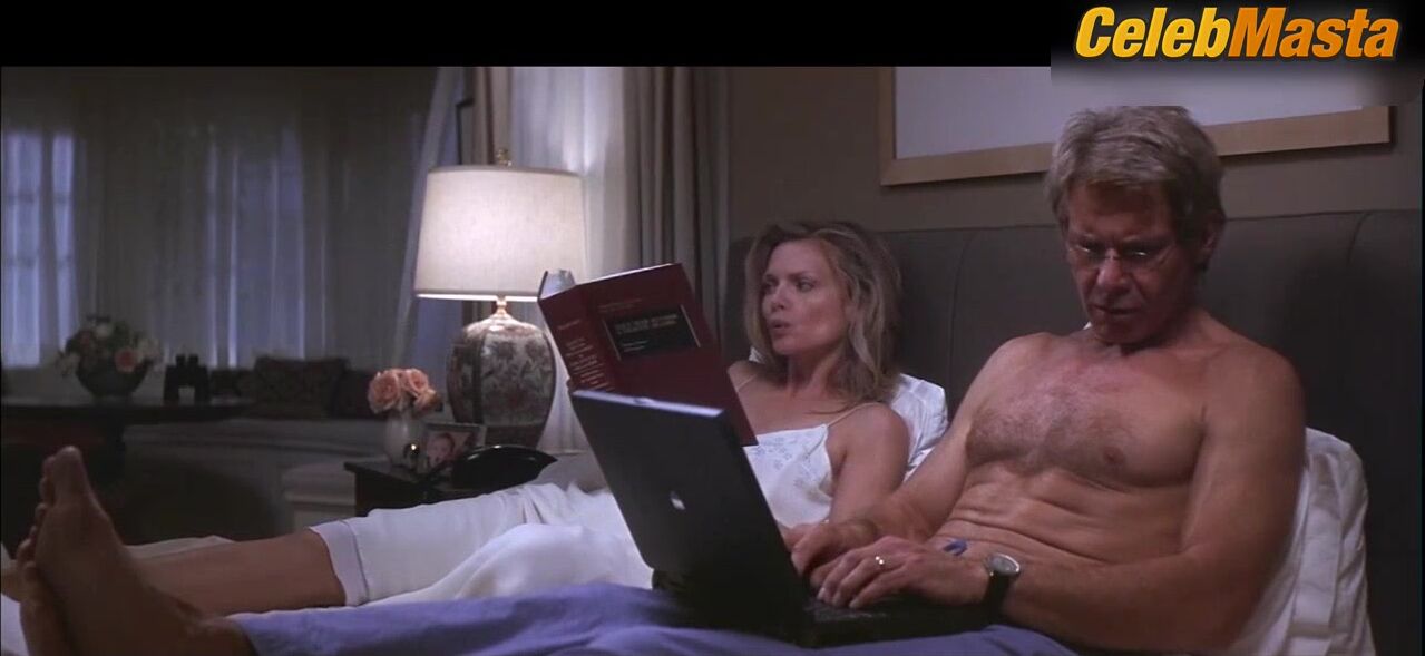 Michelle Pfeiffer Reveals Sex Scene In What Lies Beneath - Photo 2 of 5 photo 5