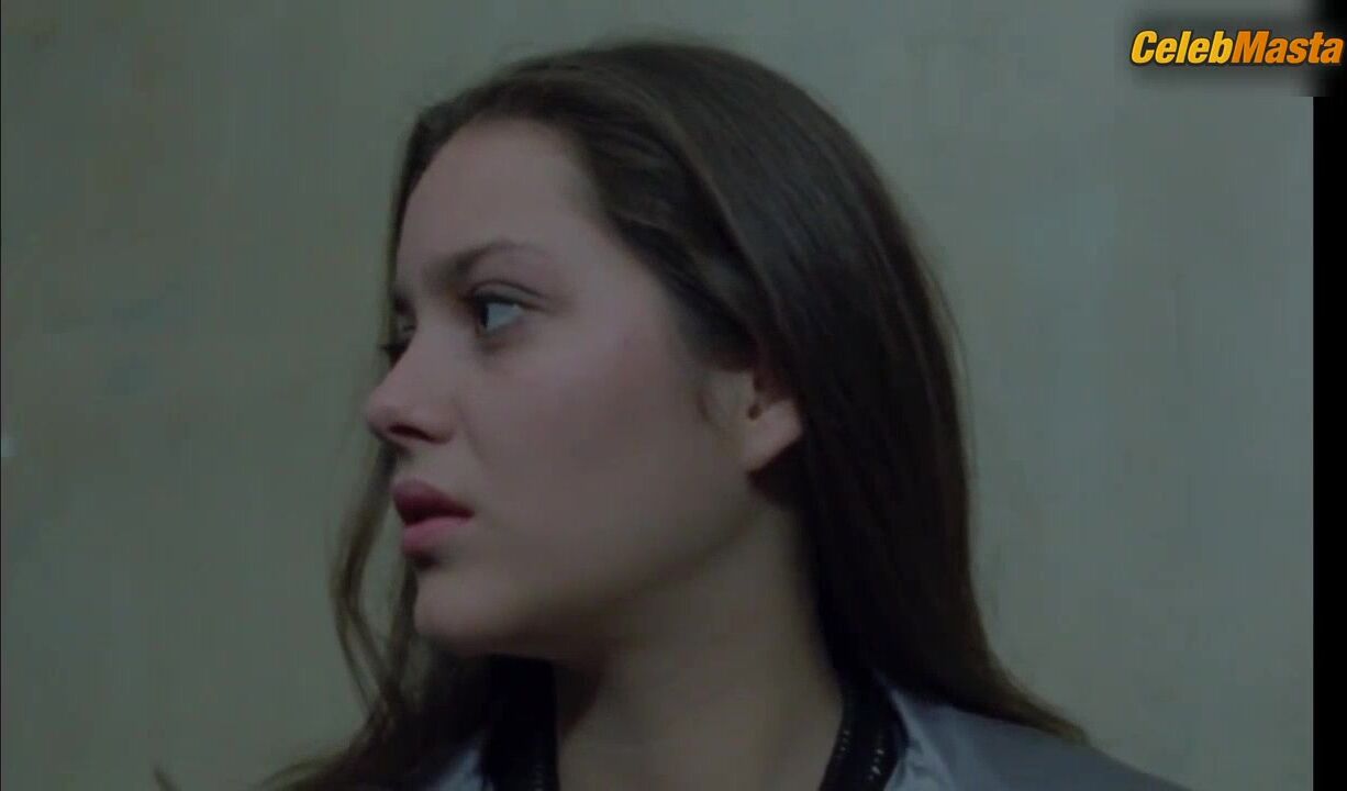 Marion Cotillard Flaunts Butt, Breasts In Chloe Scene - Photo 1 of 5 photo 2