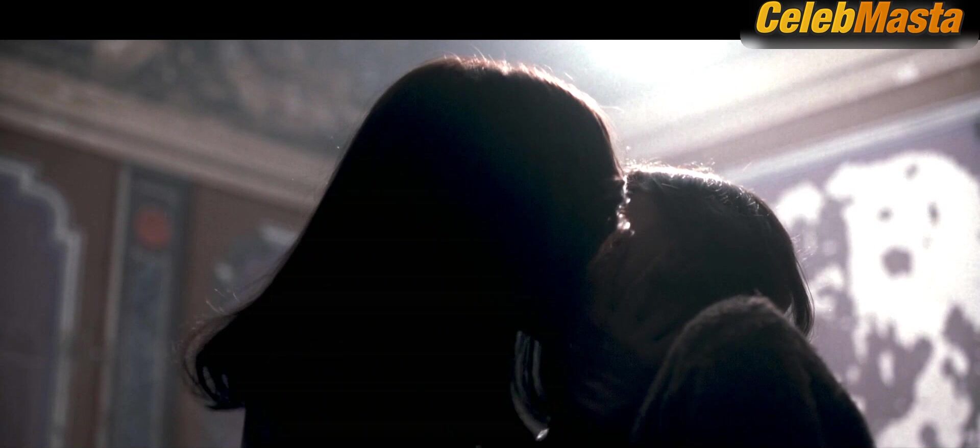 Clara Pacini Marion Cotillard And Share Lesbian Scene In - Photo 1 of 5 photo 4