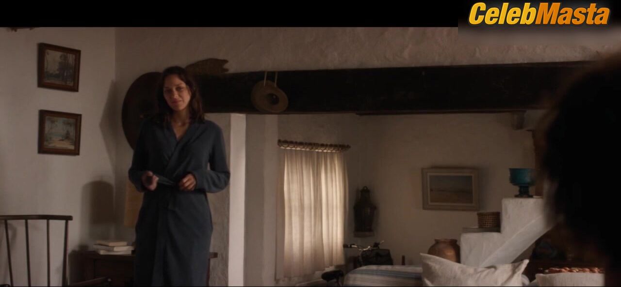 Marion Cotillard Reveals Tits, Ass Scene In Ismael’s - Photo 3 of 5 photo 1