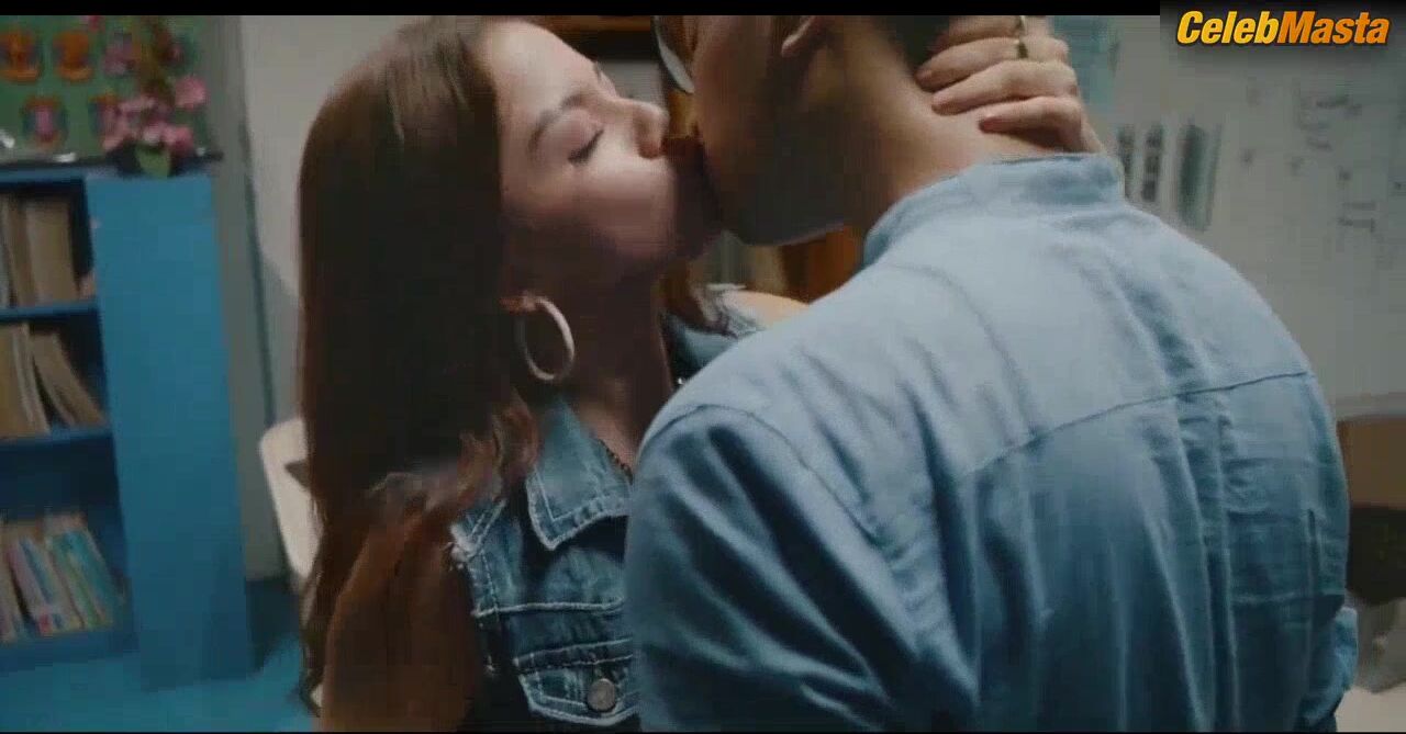 Chloe Jenna ’s Boobs And Butt Scene In Do You - Photo 1 of 5