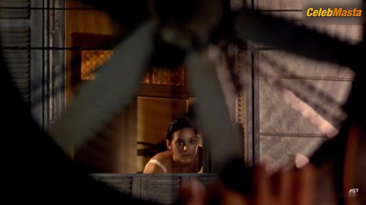 Marion Cotillard Booty, Tits Scene In Furia - Photo 2 of 5 photo 1