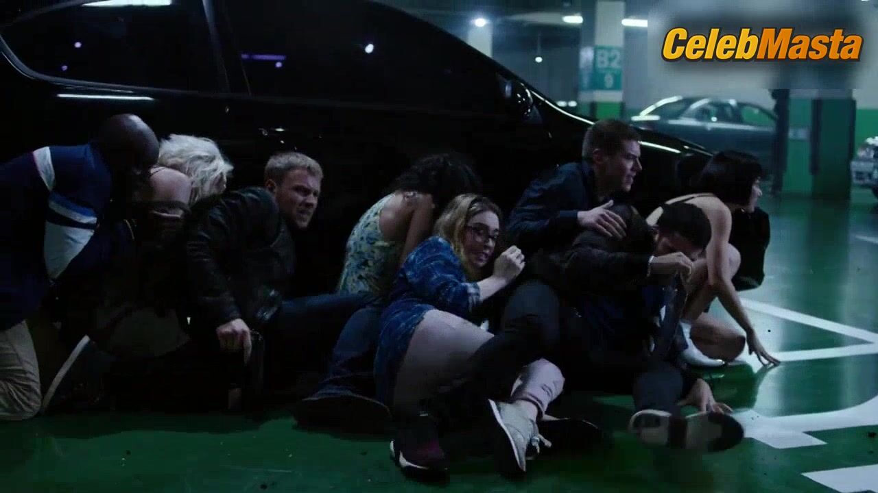 Doona Bae Sports Underwear Scene In Sense8 - Photo 1 of 5 photo 2