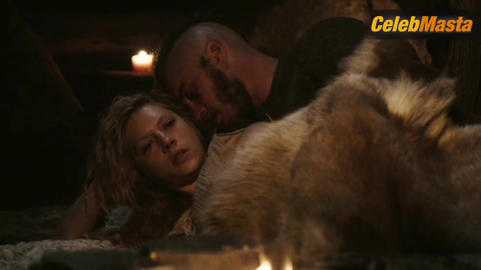 Katheryn Winnick Shows Sex Scene In Vikings - Photo 1 of 5