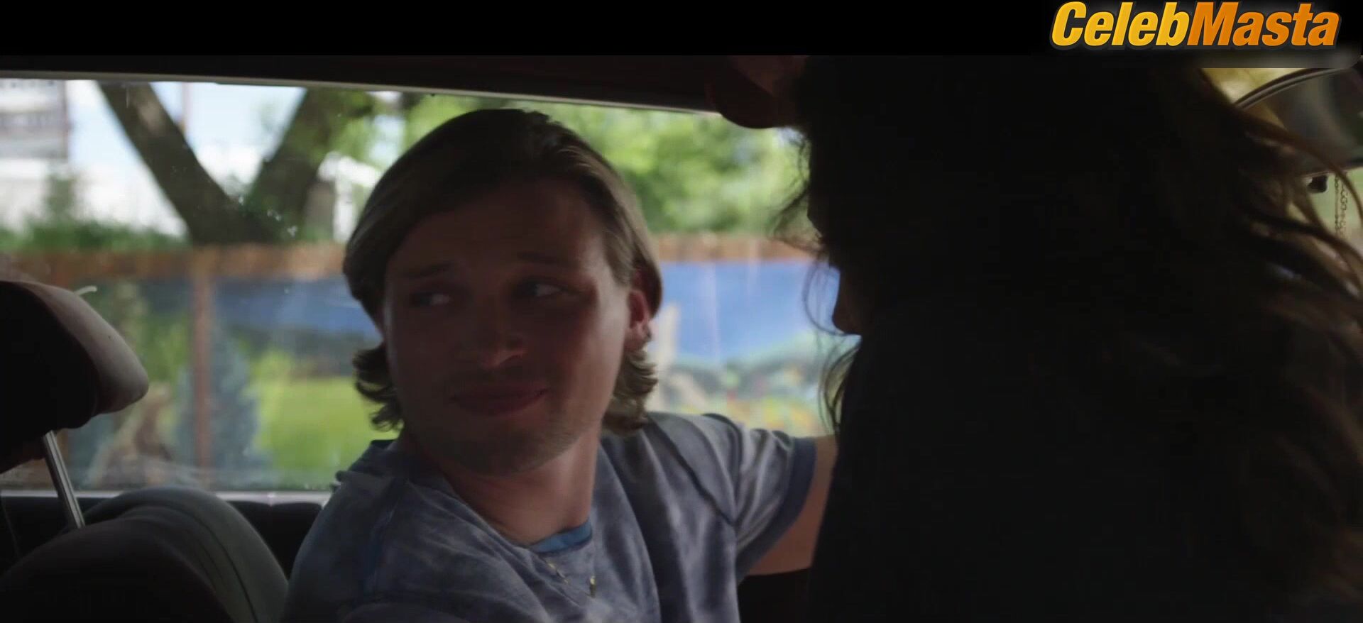 Phoebe Tonkin Hot Scene In The 8th Day - Photo 1 of 5 photo 4