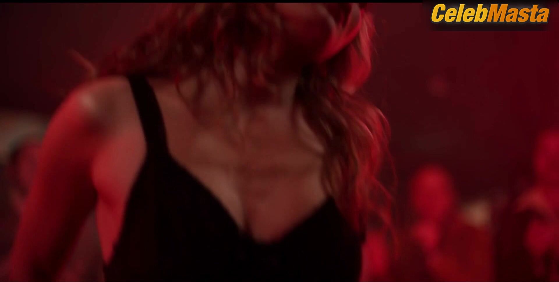 Phoebe Tonkin Underwear Scene In Kid Snow Movie - Photo 1 of 5
