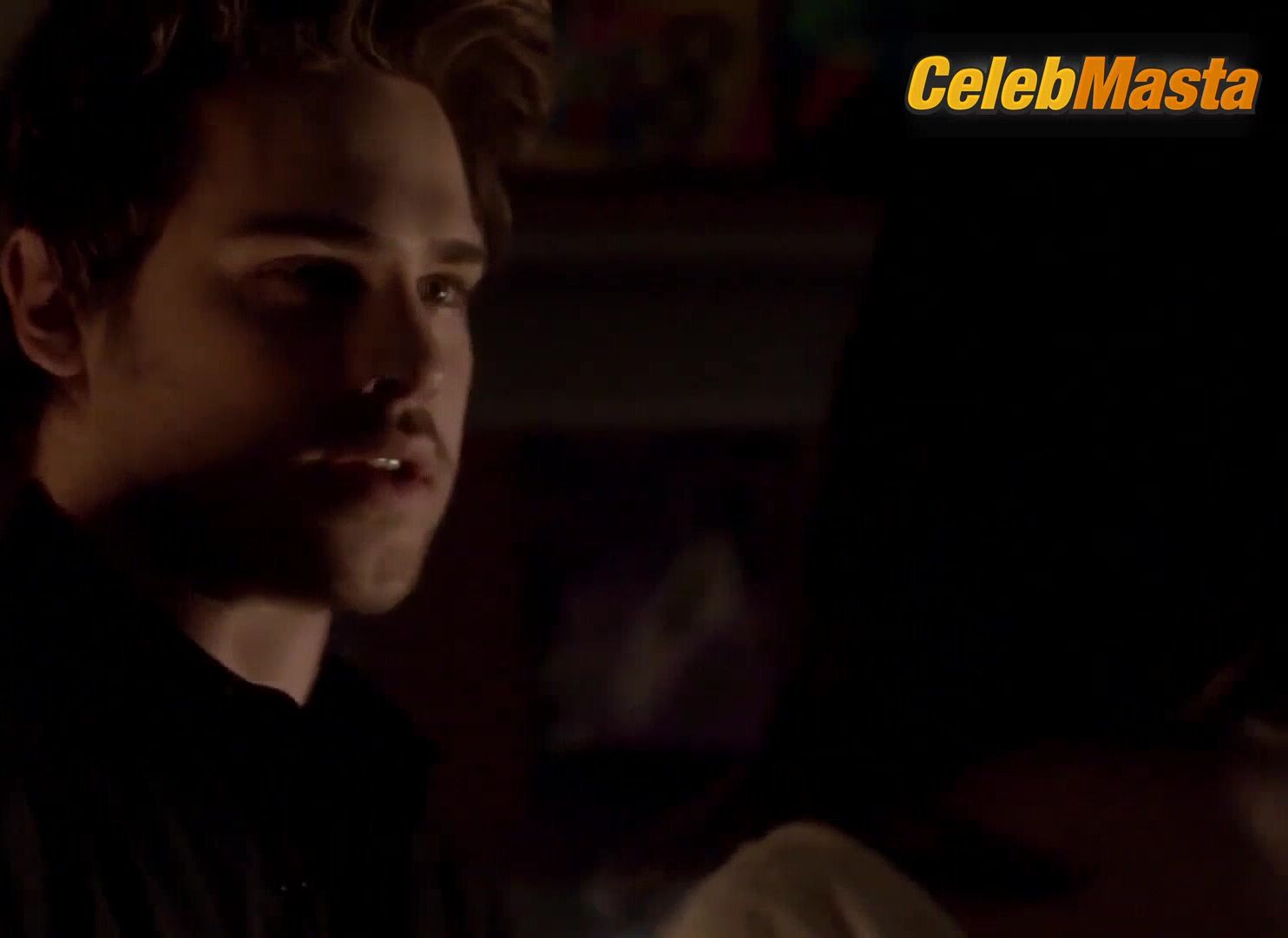 Phoebe Tonkin ’s Hot Scene In The Secret Circle - Photo 1 of 5 photo 4