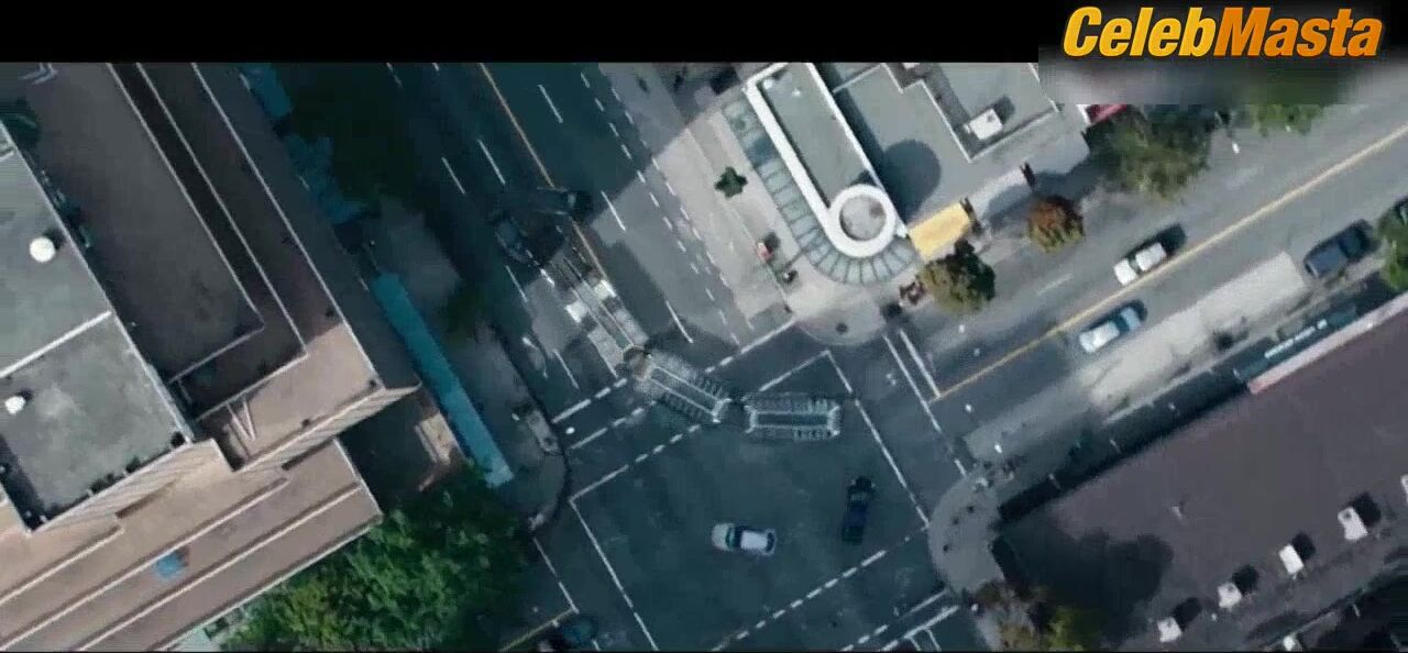 Zazie Beetz Sex Scene From Deadpool 2 - Photo 1 of 5 photo 5