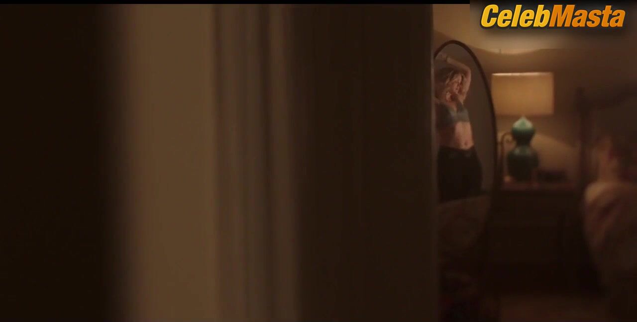 Elizabeth Lail Reveals Underwear Scene In You - Photo 1 of 5 photo 4