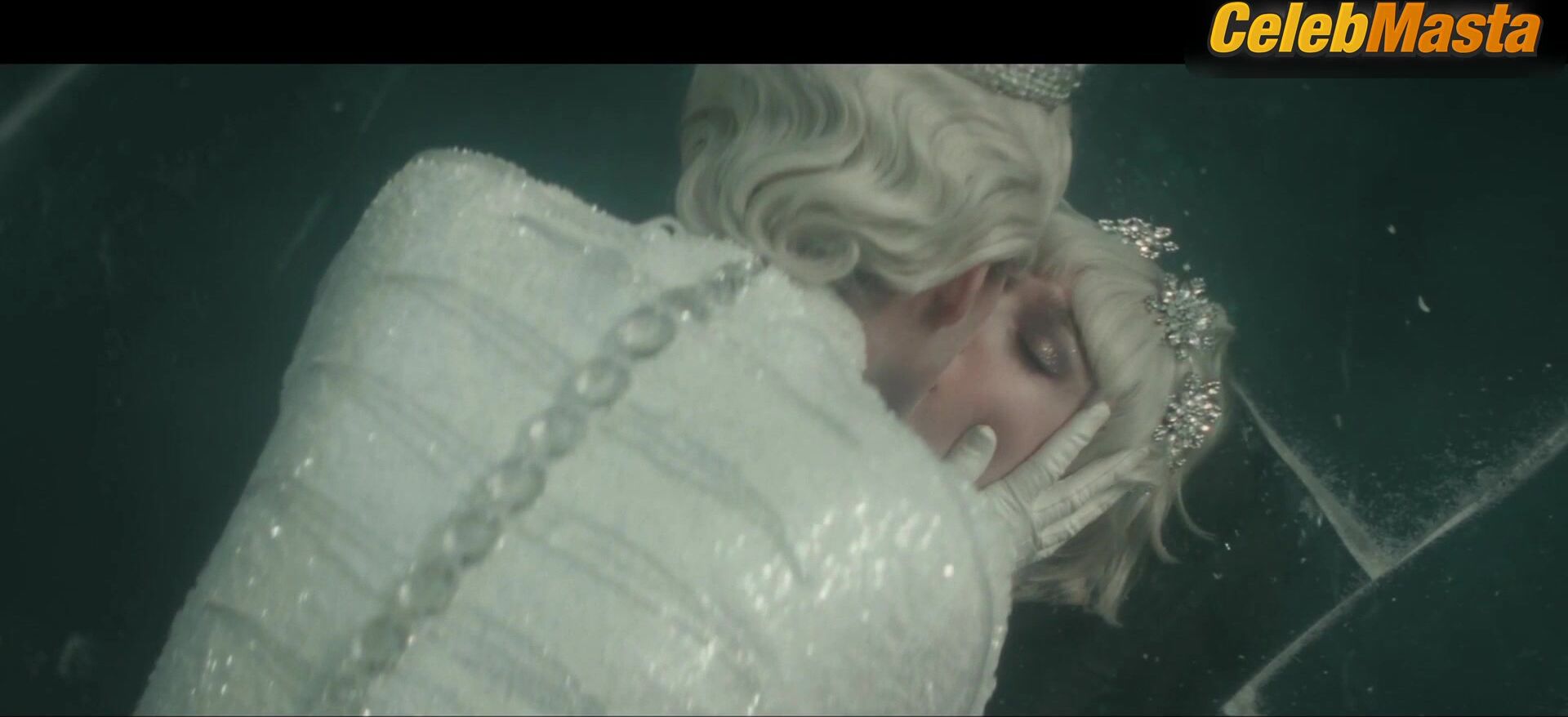 Clara Pacini Marion Cotillard And ’s Lesbian Scene - Photo 1 of 5 photo 5