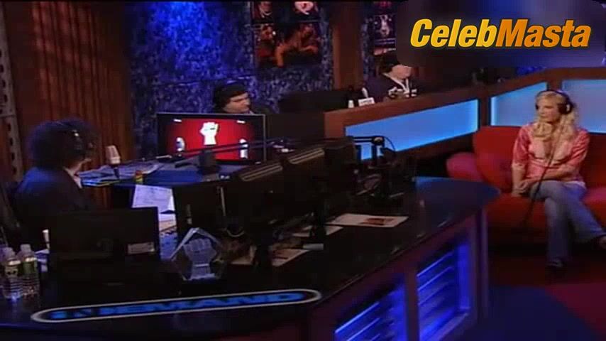 Tori Spelling ’s Tits Scene From The Howard Stern - Photo 2 of 5 photo 4