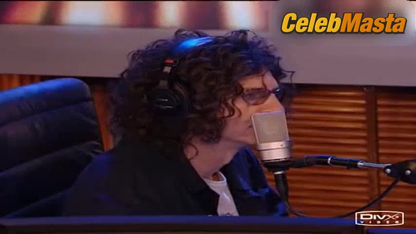 Tori Spelling ’s Tits Scene From The Howard Stern - Photo 2 of 5 photo 5