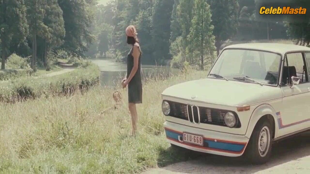 Marion Cotillard Lesbian, Ass Scene From Dikkenek - Photo 2 of 5