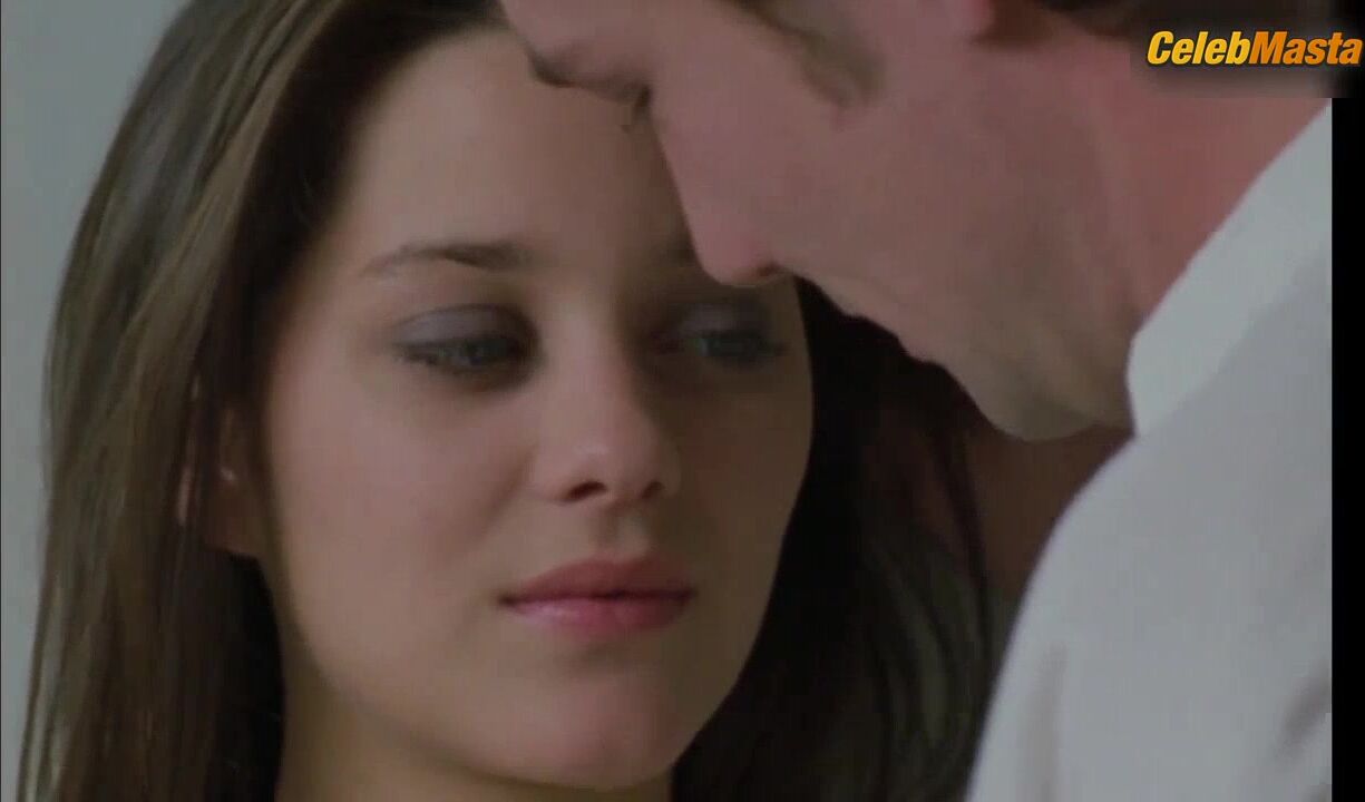 Marion Cotillard Nozha Khouadra And ’s Tits Scene In - Photo 2 of 5 photo 4