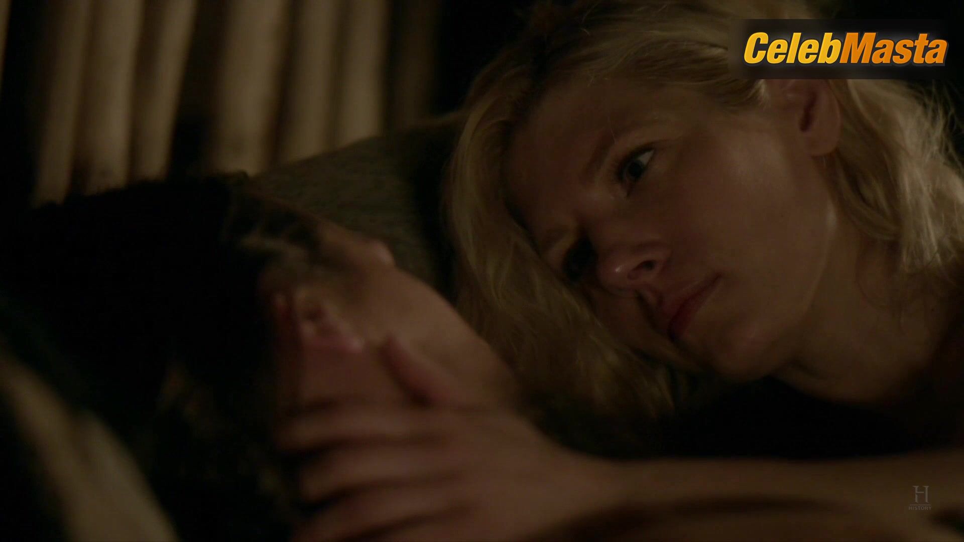 Katheryn Winnick Bares Hot Scene In Vikings - Photo 2 of 5 photo 1