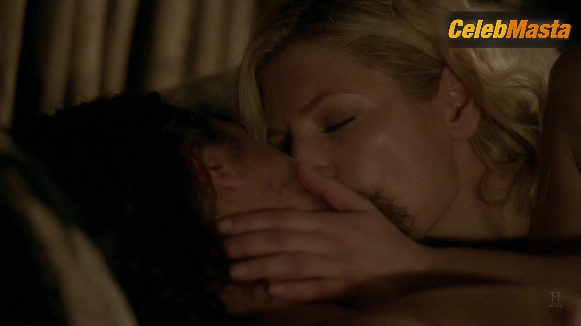 Katheryn Winnick Bares Hot Scene In Vikings - Photo 2 of 5