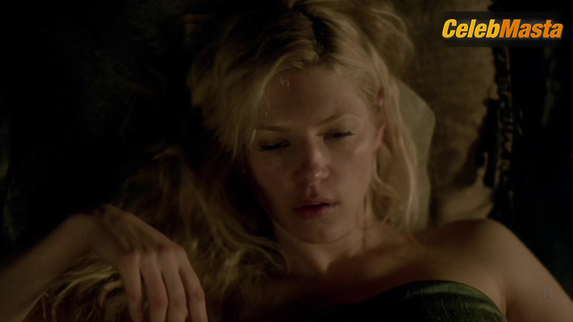 Katheryn Winnick Bares Hot Scene In Vikings - Photo 2 of 5 photo 5
