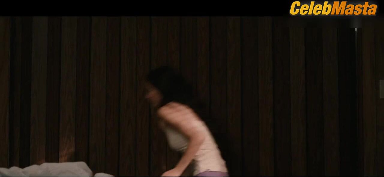 Kelsey Asbille ’s Underwear Scene In Wind River - Photo 1 of 5 photo 4