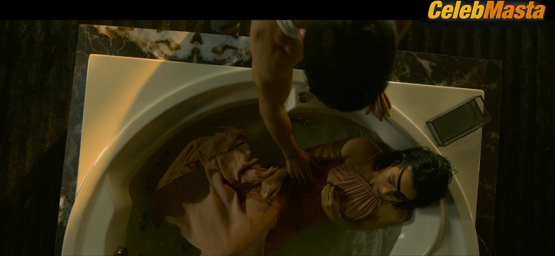 Veronica Sanchez Shows Sex Scene In Sky Rojo - Photo 2 of 5 photo 1
