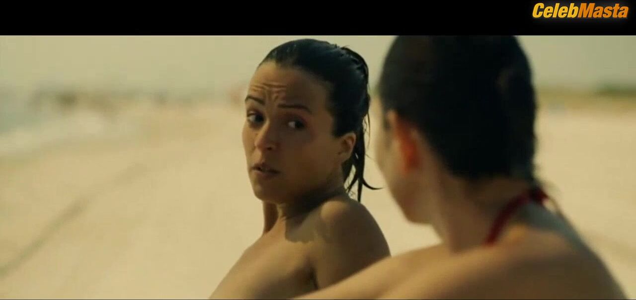 Marta Milans Veronica Sanchez And Show Tits Scene In El - Photo 1 of 5 photo 5