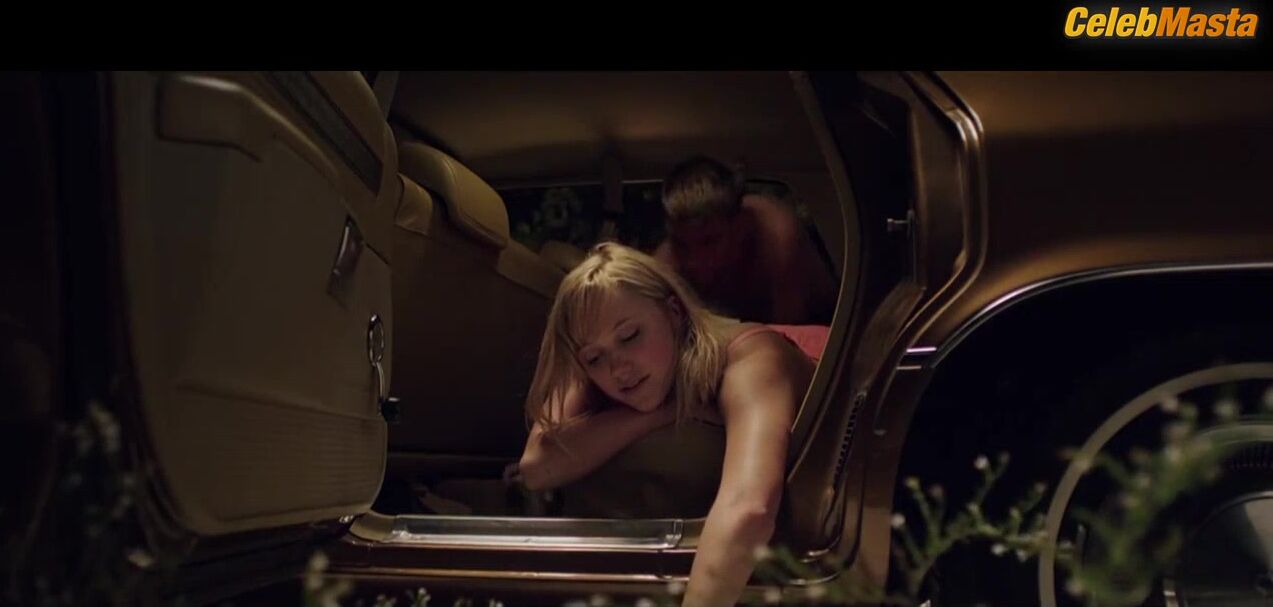 Maika Monroe Ass, Tits Scene From It Follows - Photo 5 of 5 photo 2