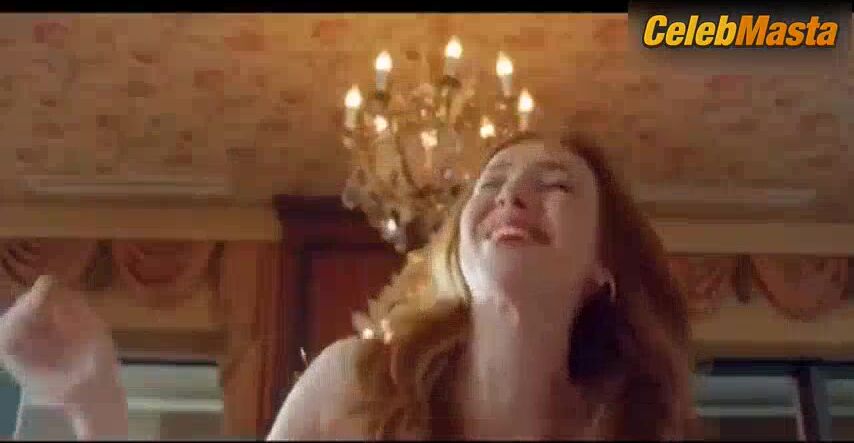 Elcin Sangu Tits Scene From Leyla Everlasting - Photo 1 of 5 photo 2