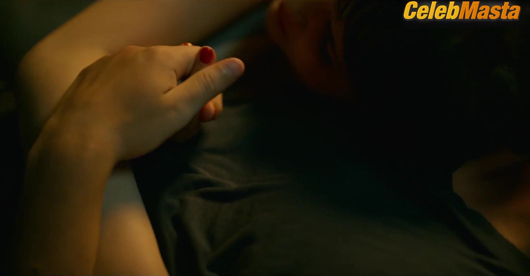 Lisa Vicari And Zoe Straub Sex Scene From Isi & Ossi - Photo 1 of 5 photo 4
