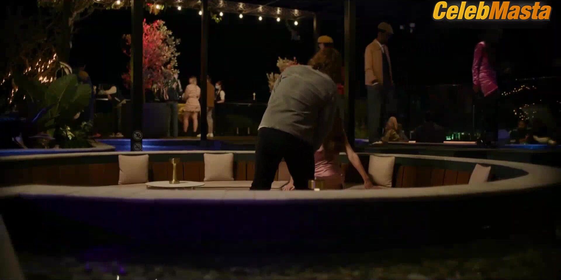 Phoebe Tonkin ’s Underwear Scene From Two Years Later - Photo 2 of 5