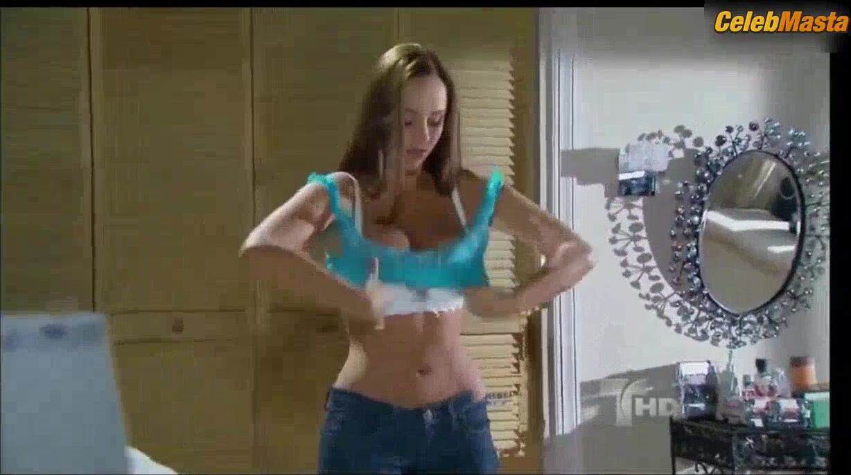 Ana Lucia Dominguez Underwear Scene From Perro Amor - Photo 1 of 5