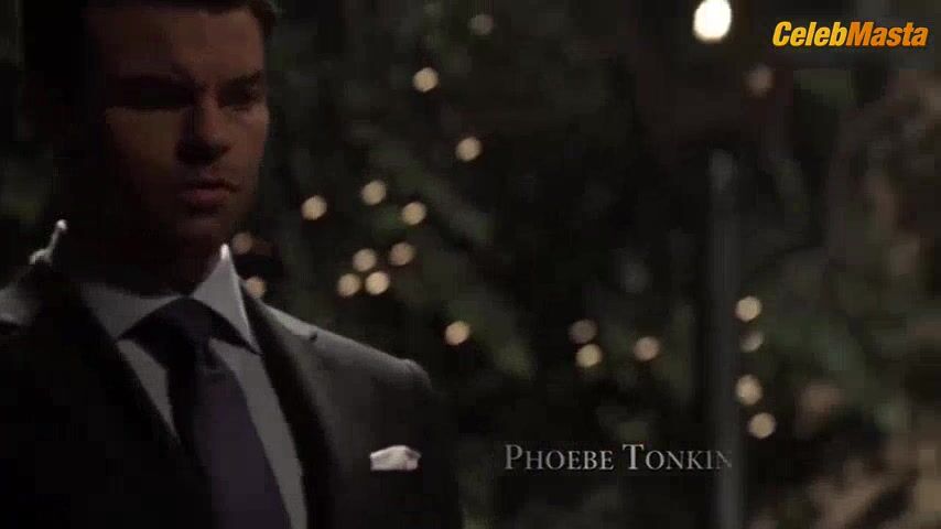 Phoebe Tonkin ’s Sex Scene From The Originals - Photo 1 of 5