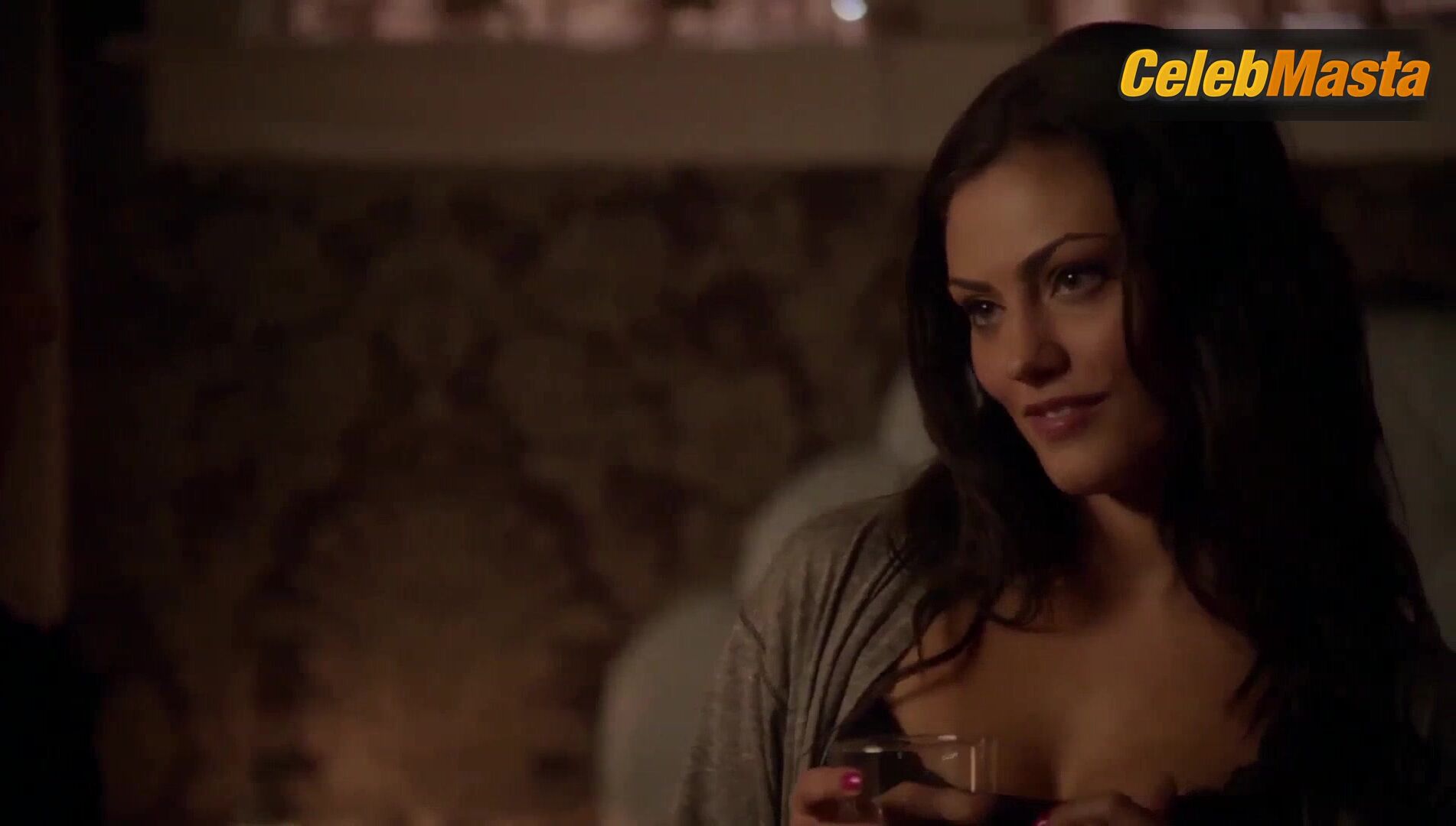 Jessica Parker Kennedy Phoebe Tonkin And ’s Underwear Scene - Photo 1 of 5 photo 4
