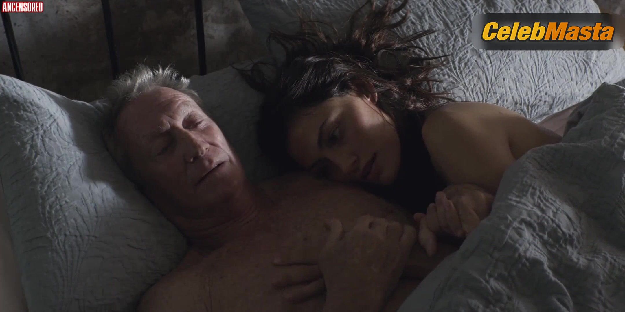 Phoebe Tonkin Reveals Sex Scene In H2o Just Add Water - Photo 1 of 5 photo 4