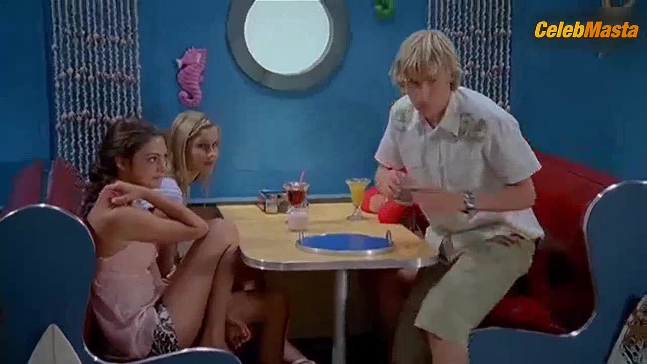 Phoebe Tonkin Shows Sex Scene In H2o Just Add Water - Photo 1 of 5 photo 4