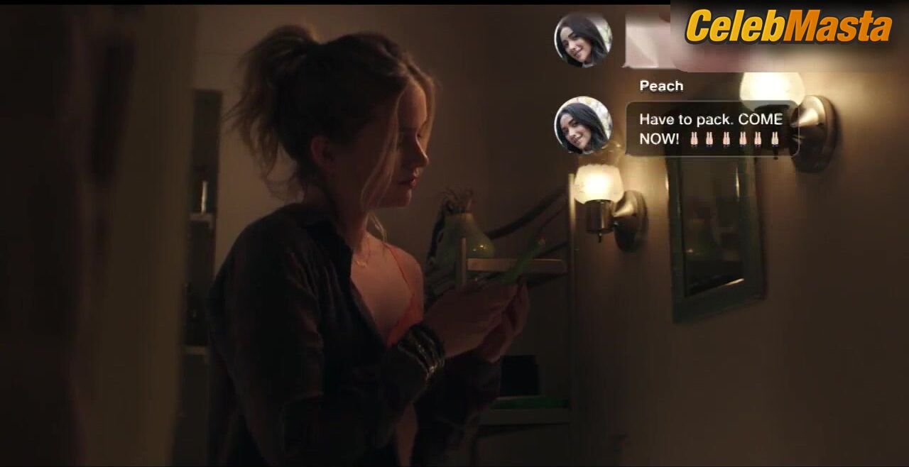 Elizabeth Lail ’s Underwear Scene In You - Photo 1 of 5 photo 4