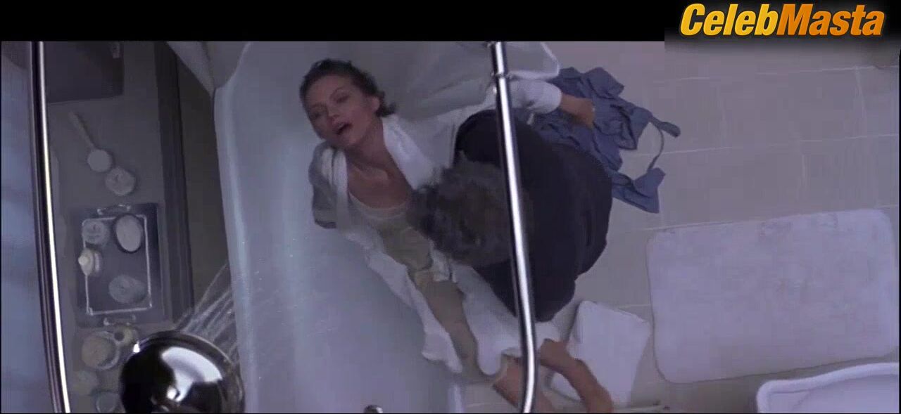 Michelle Pfeiffer ’s Sex Scene From What Lies Beneath - Photo 1 of 5
