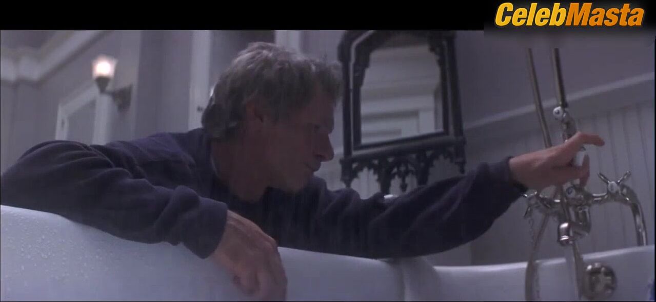Michelle Pfeiffer ’s Sex Scene From What Lies Beneath - Photo 1 of 5 photo 5