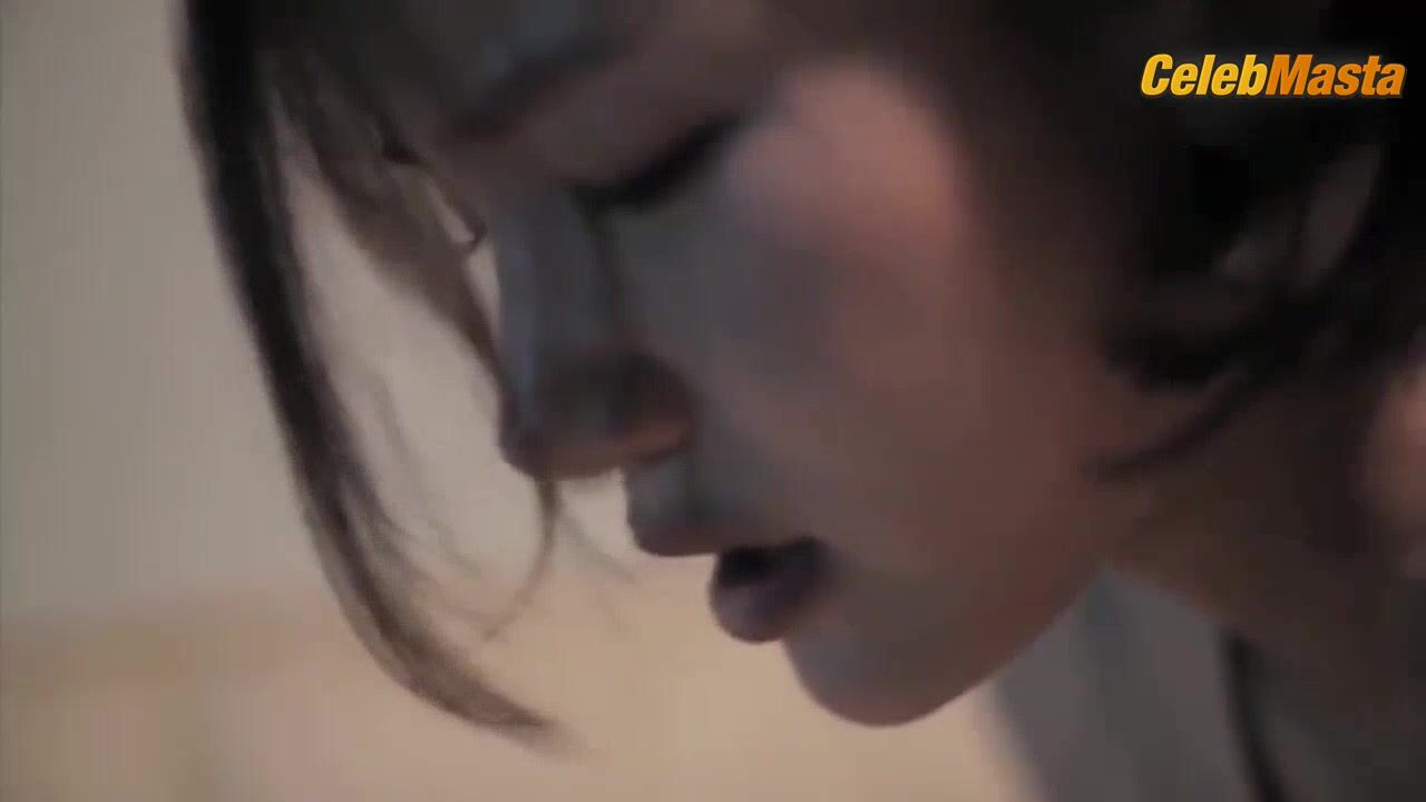In-hye Oh Flaunts Booty, Boobs Scene In Red Vacance - Photo 2 of 5 photo 4