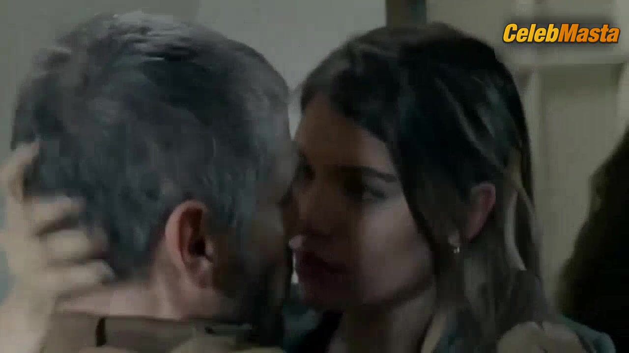 Eva De Dominici Bares Underwear In Scene From La Fragilidad - Photo 1 of 5 photo 4