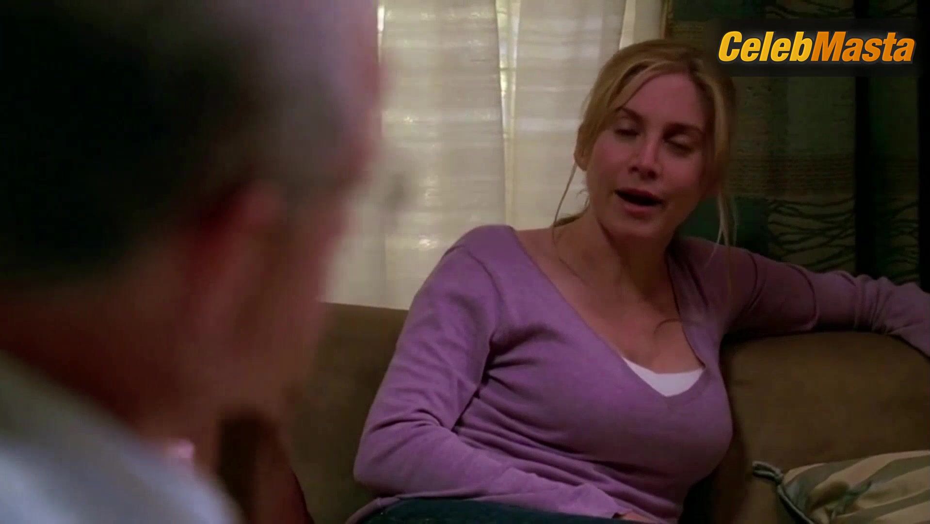 Elizabeth Mitchell ’s Boobs Scene In Lost - Photo 2 of 5 photo 4